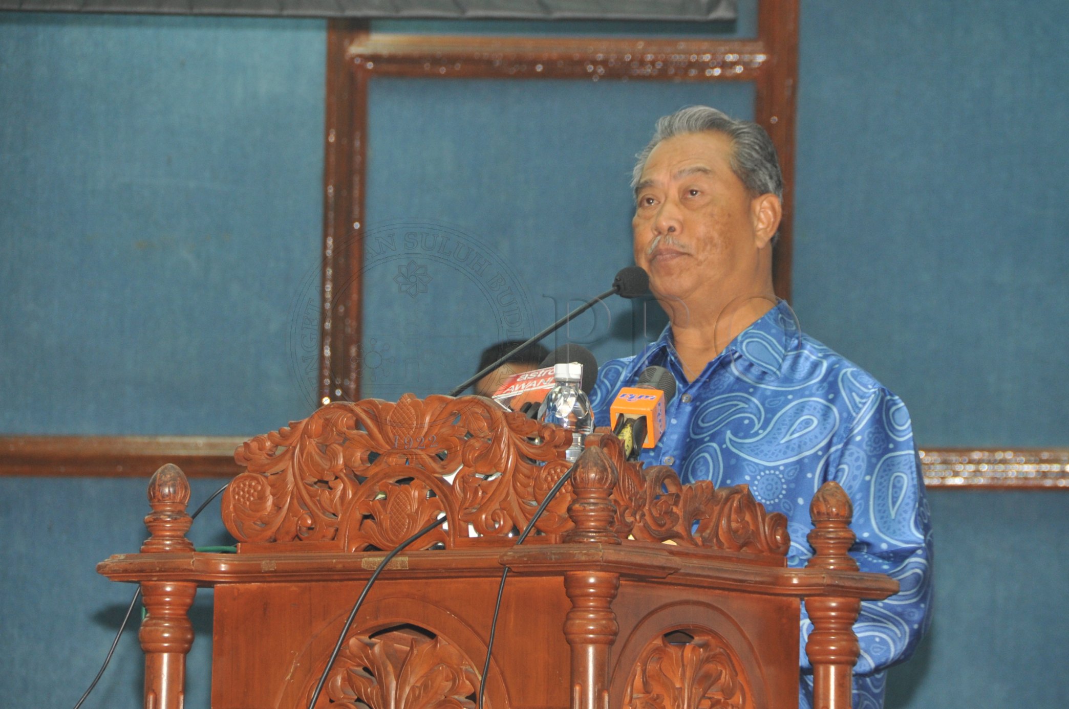 PRO 14 28 KONPEN PRO 6715